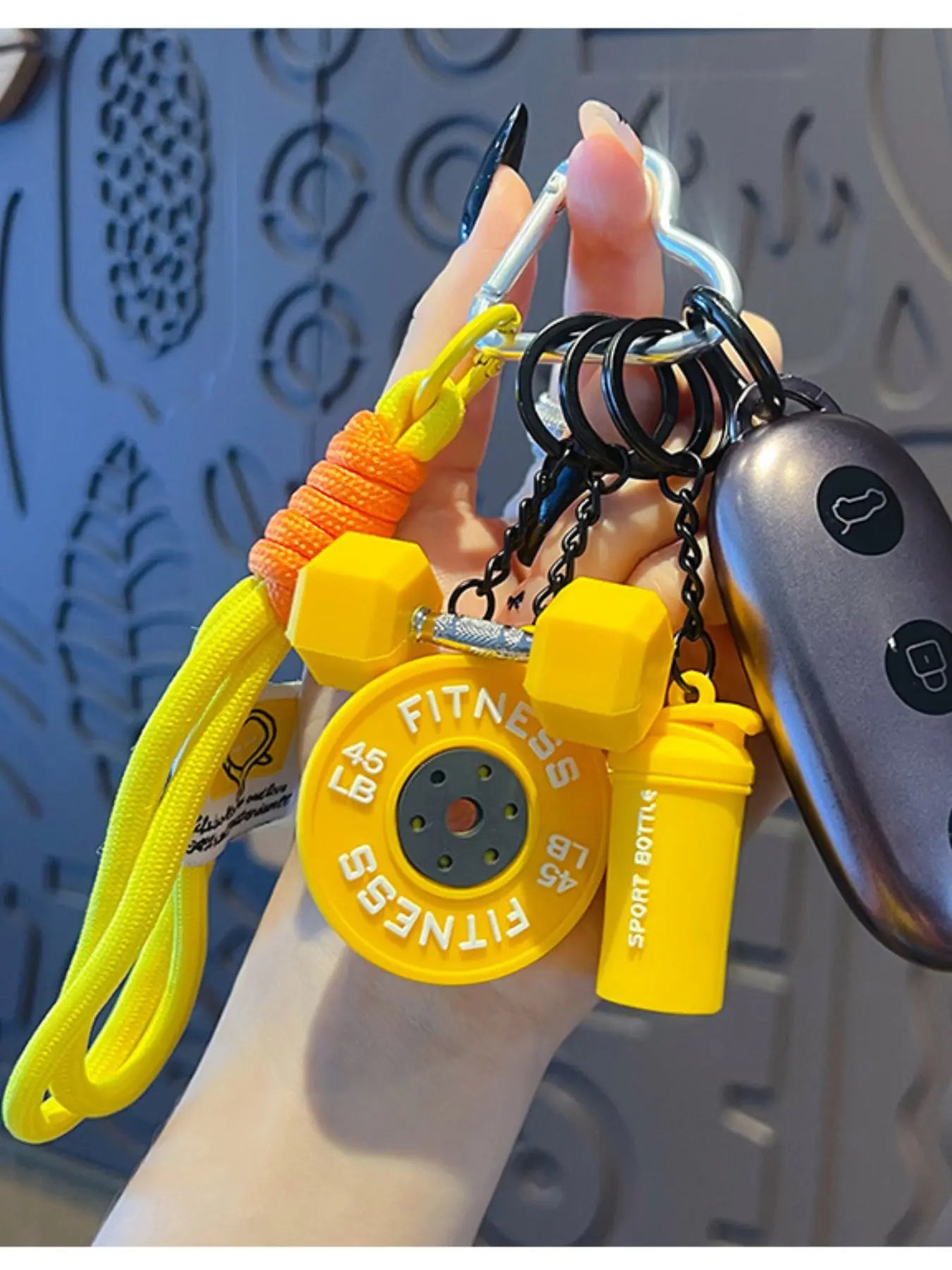DIY Detachable Heart Keychain Gym Bag Charm Dumbbell and Barbell Pendant Set Fitness Keychain with Dumbbell & Barbells Charms Gym Barbell Weight Plate & Dumbbell Keyring Workout Bag/Handbag Backpack Charms, Keychain for Bags